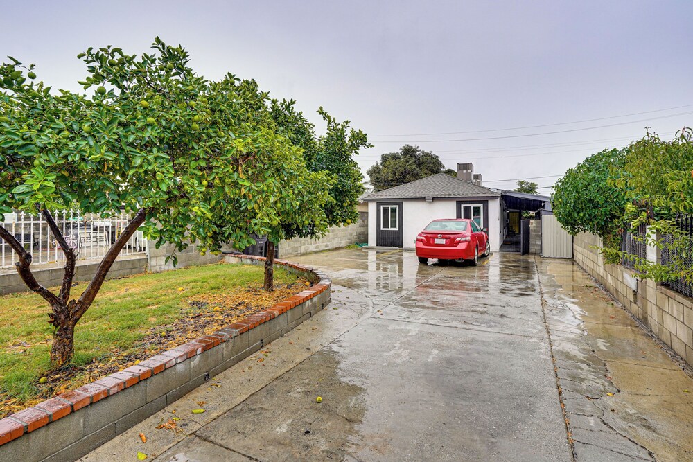 Explore LA & Long Beach: Compton Condo w/ Patio