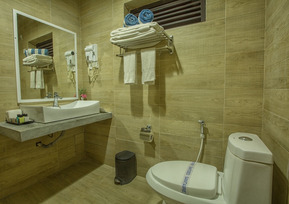 Avenra Beach Hotel