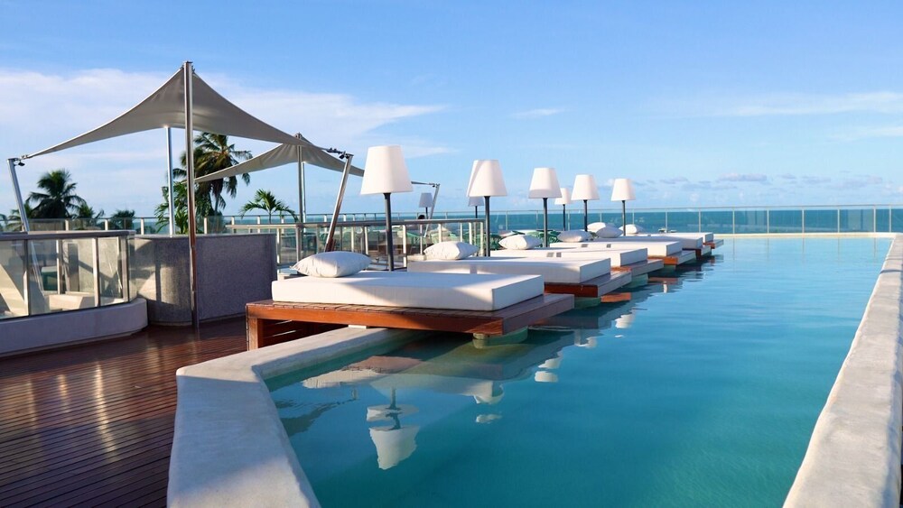 Yacht - by Setai Apartaments