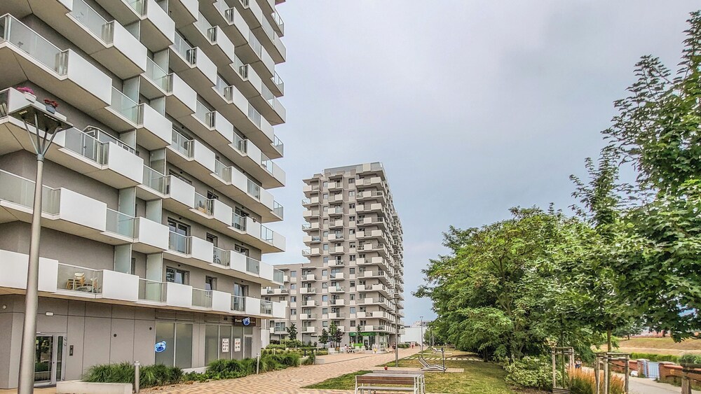 RentPlanet - Apartamenty Słonimskiego view 2