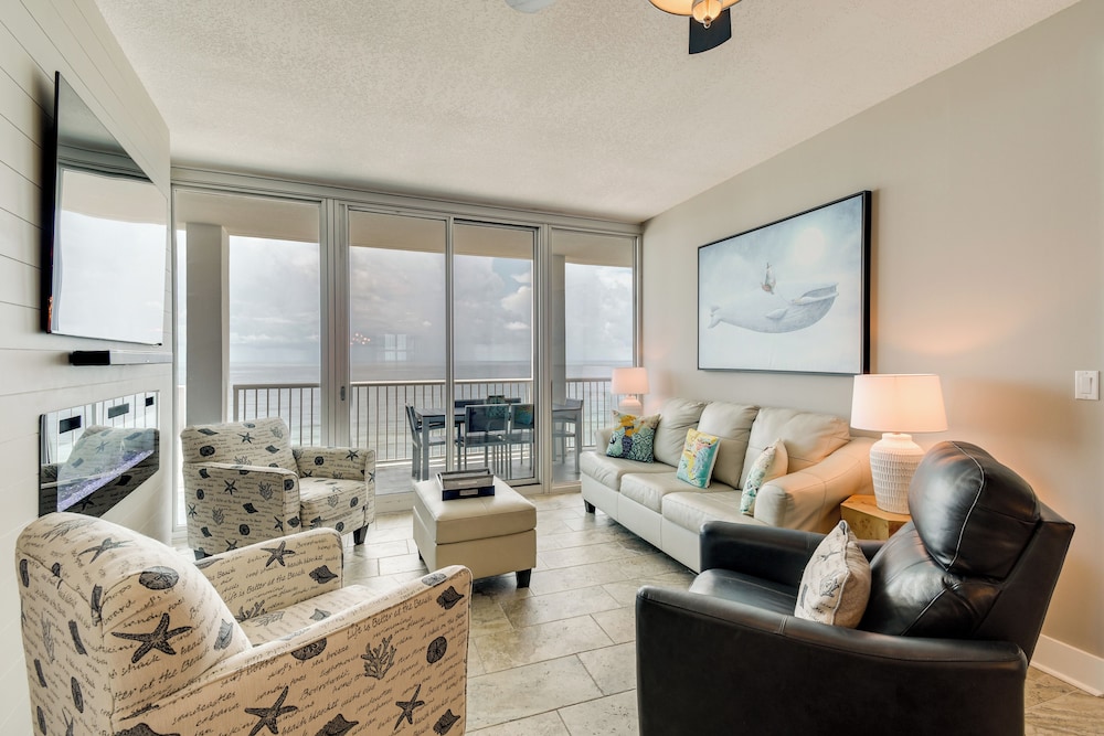 Gulf Views & Pools: Beachfront Island Tower Condo
