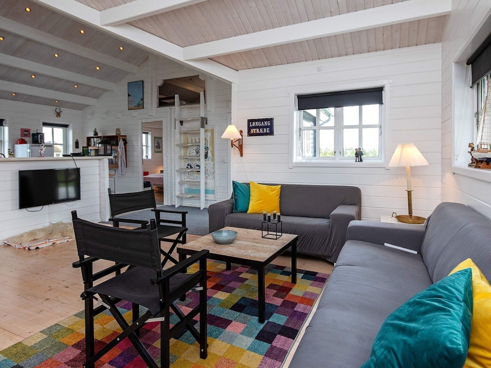 6 Person Holiday Home in Vaeggerlose