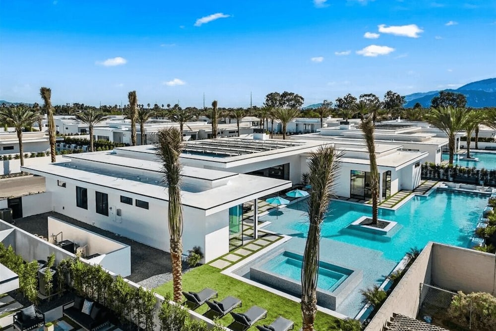 Exclusive Stay w/ Pool & Hot Tub Bravo Villa #14 by Avantstay