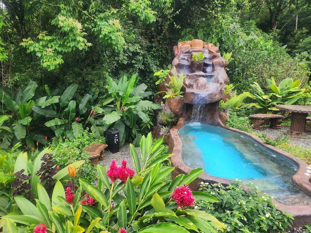 Cabañas Caeli, El Colibri, NEW La Fortuna Rainforest Cabin w Panoramic Views