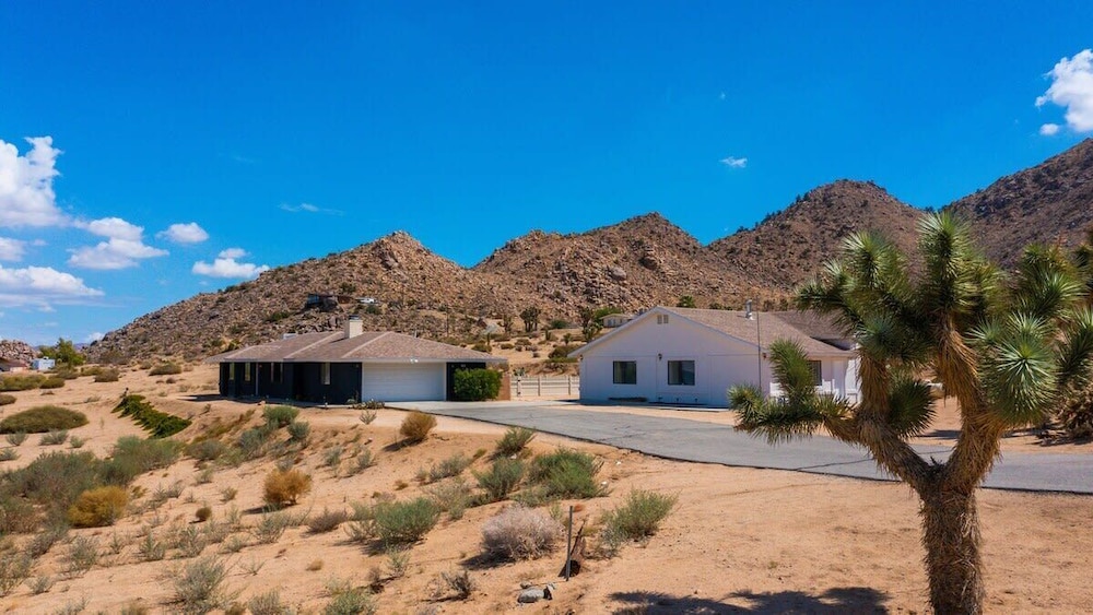 @ Marbella Lane - Zen-like Ambiance 3BR Home in JT