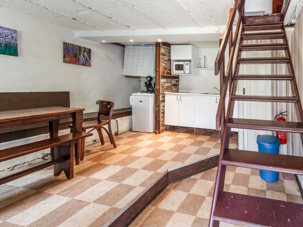 Cosy Holiday Home in Cherain near Forest view 2