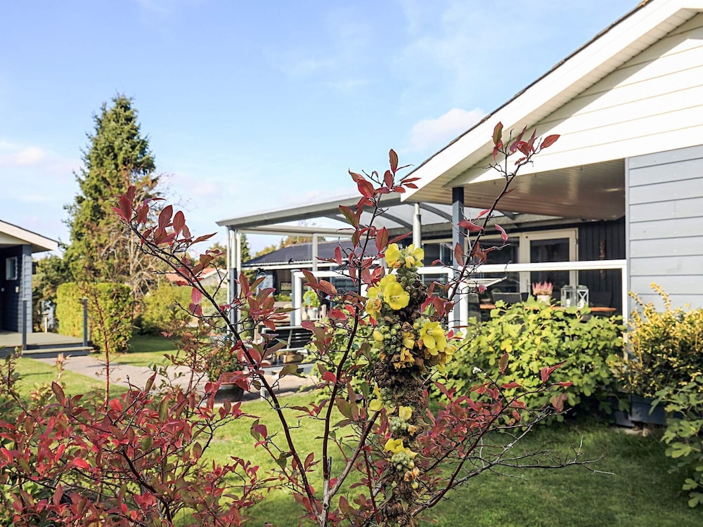 4 Star Holiday Home in Hals
