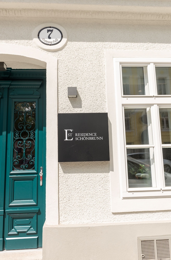 EST Residence Schoenbrunn Vienna - contactless check-in