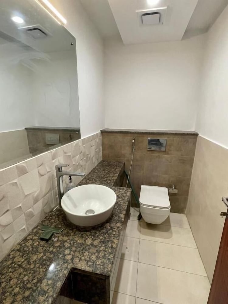Air Reside Residency Apartment