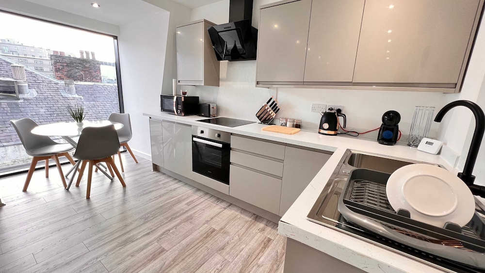 Elegant Stay in Irwell Chambers