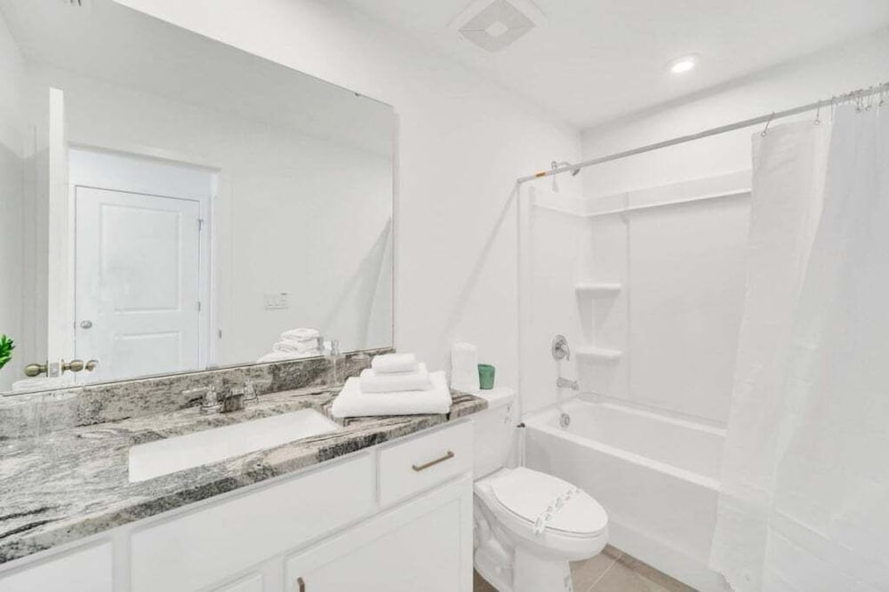 Private Pool, Spa, Movie Theater Room For Family! 7 Bedroom Villa
