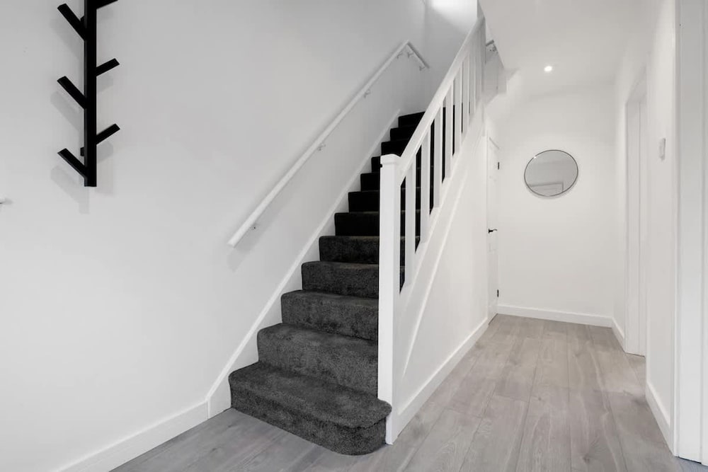 3bed House-free Parking
