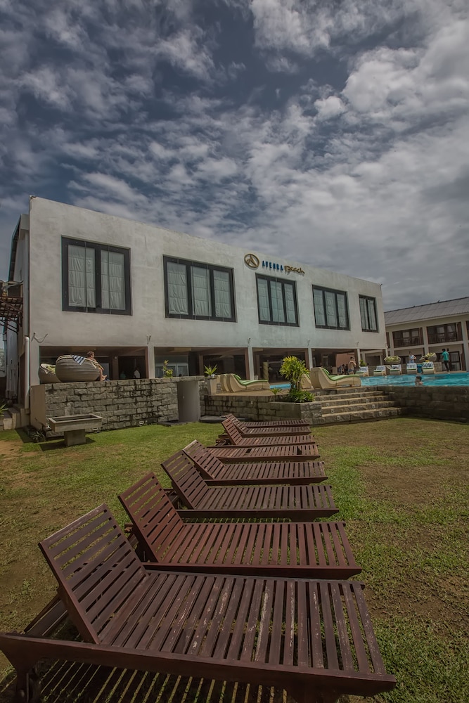 Avenra Beach Hotel