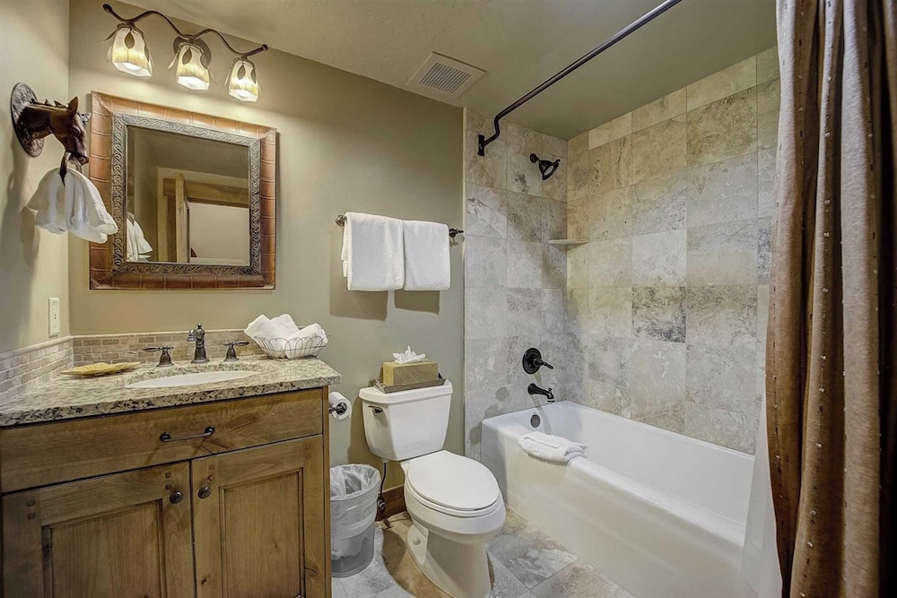 2 Ski-in/ski-out Condos w/ Hot Tubs Deer Valley Mont Cervin by Avantstay