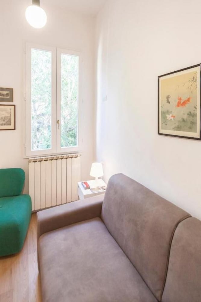 Mirasole in Bologna With 1 Bedrooms and 1 Bathrooms view 5