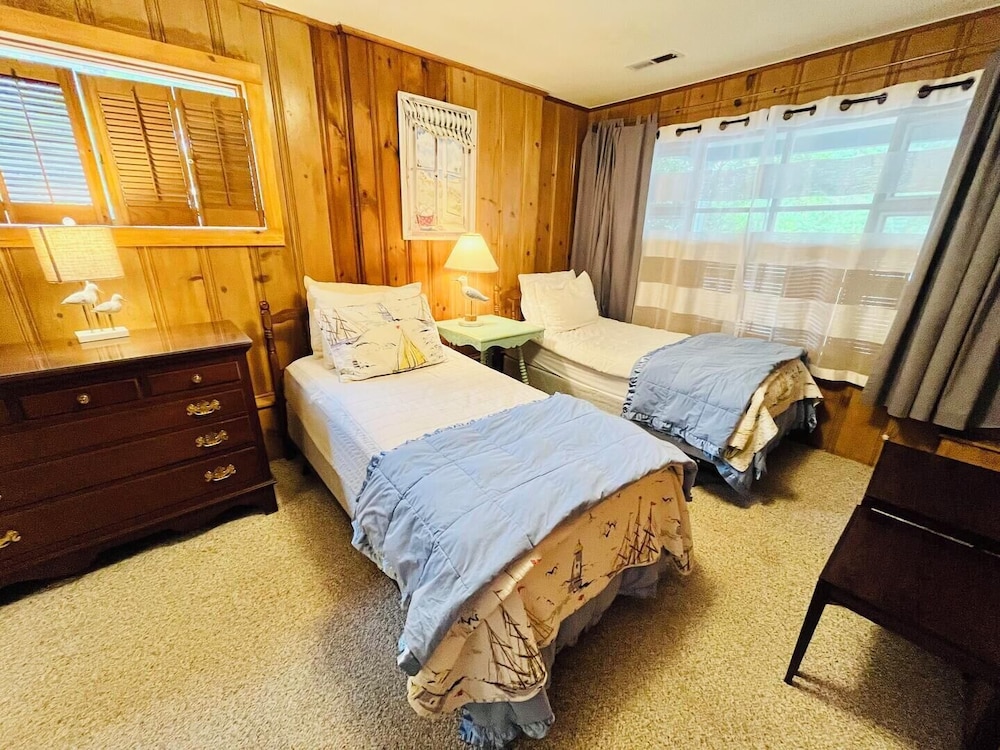 OAK Avenue 49