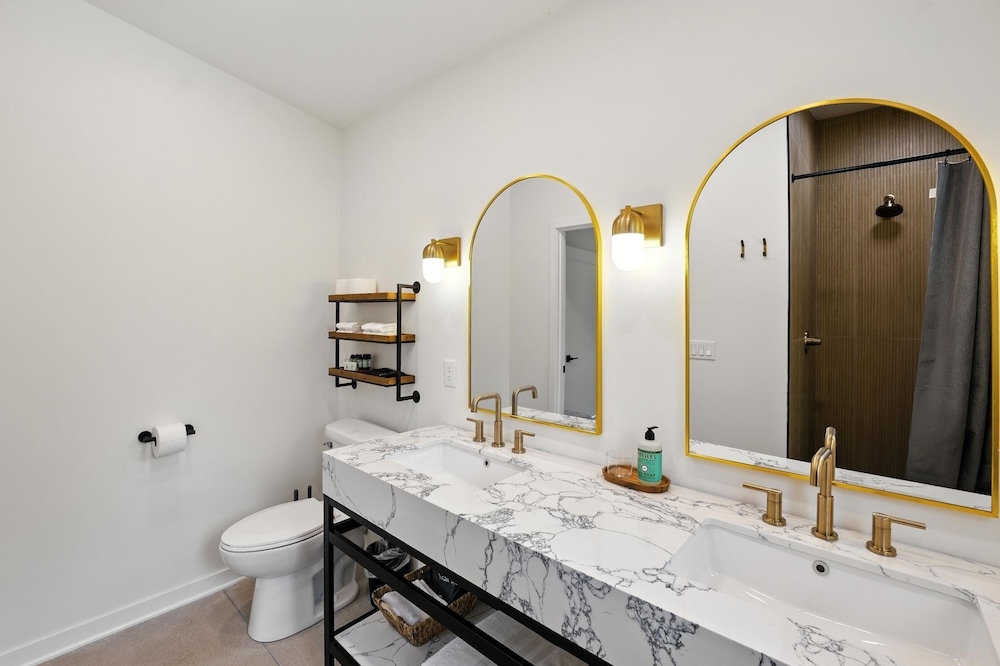 500 House - Unit D 2 Bedroom Townhouse