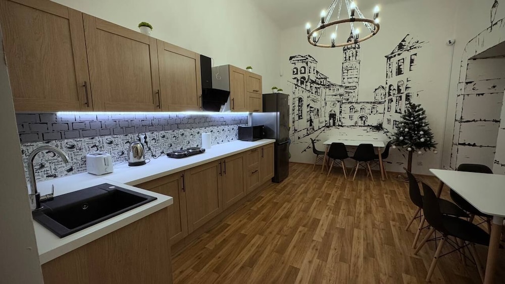 FiveHostel