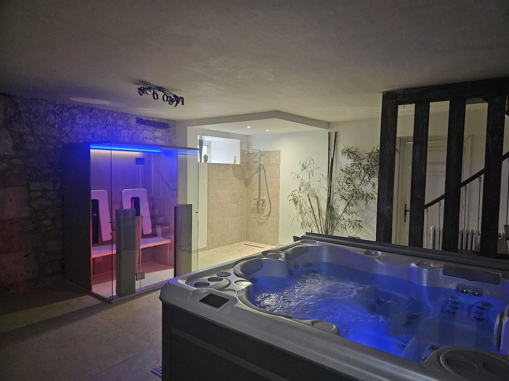 Elégance Périgourdine and SPA