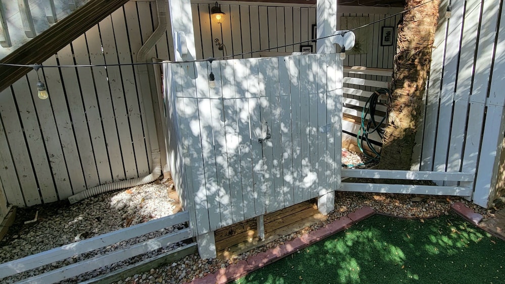 1004 2nd Avenue by Tybee Vacation Rentals
