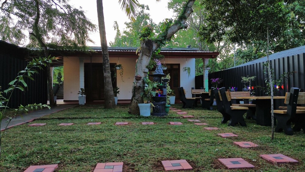 Sigiri Serenity Hostel