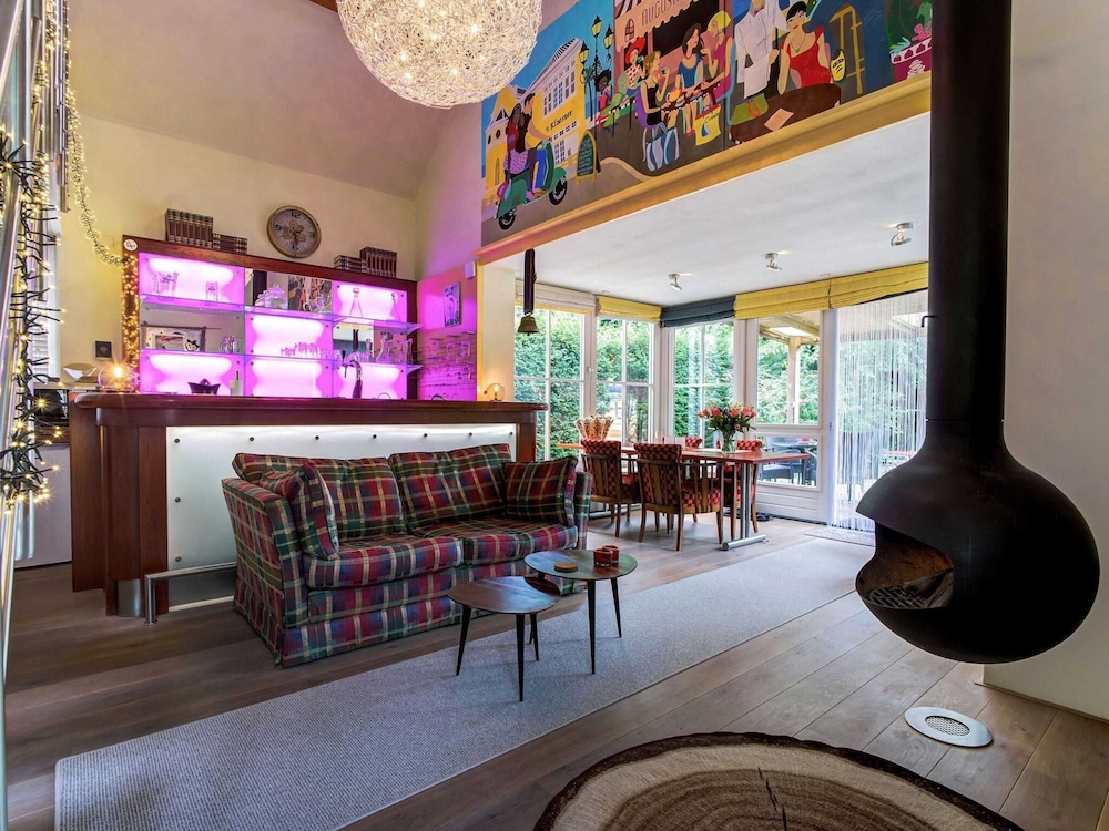 Picturesque Holiday Home in Oldenzaal With Jacuzzi, photo 38