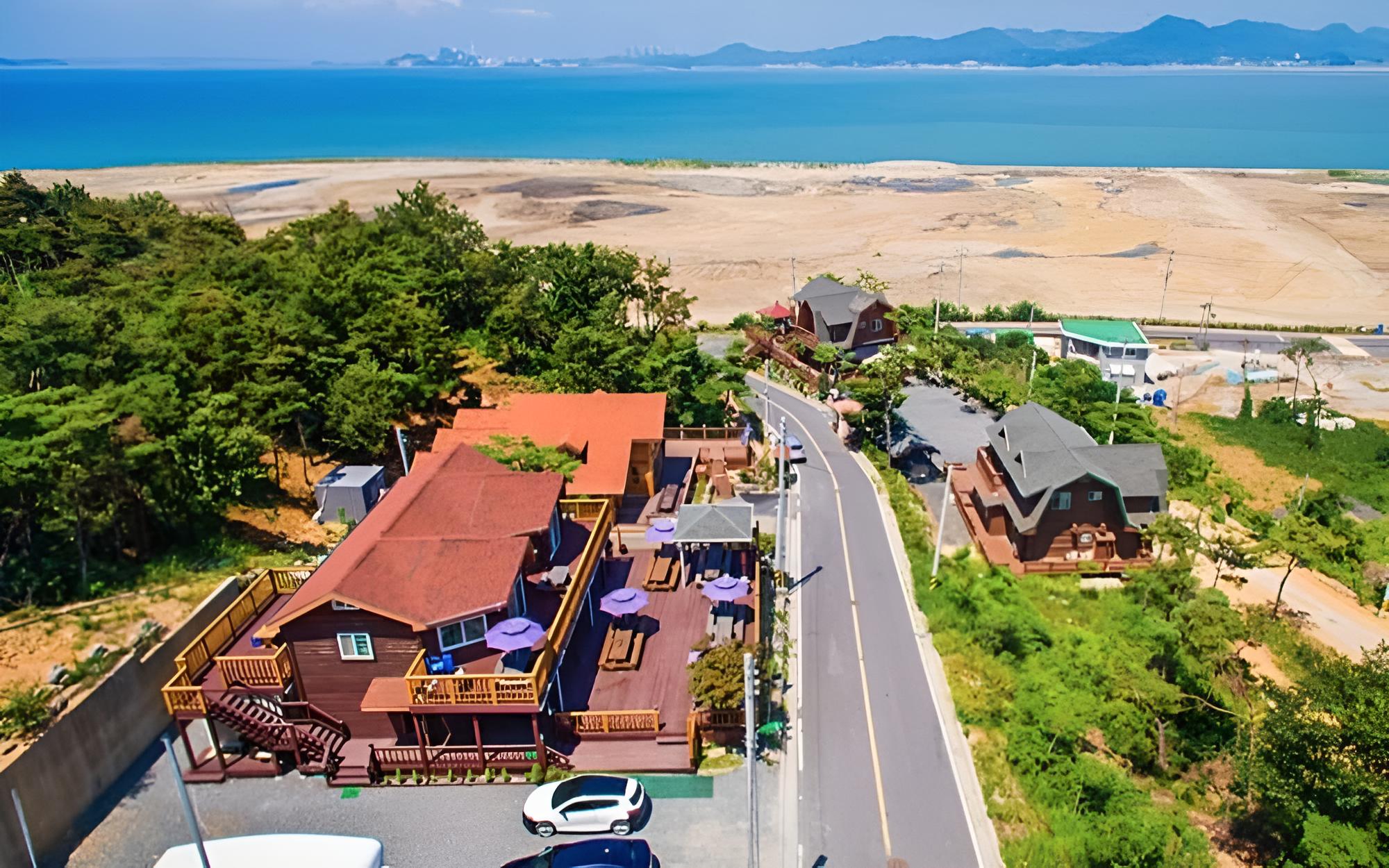 Boryeong Sky Garden Pension view 5