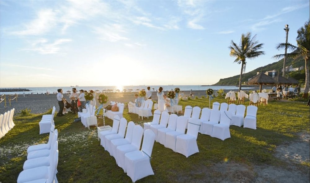 Sizihwan Sunset Beach Resort