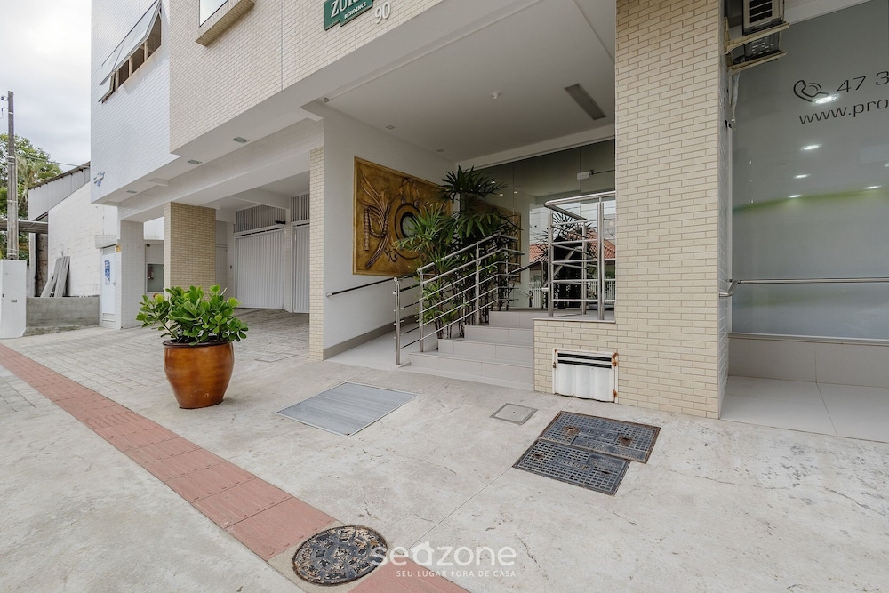 Apt w/ BBQ Garage 550m From Beach Zuc0703