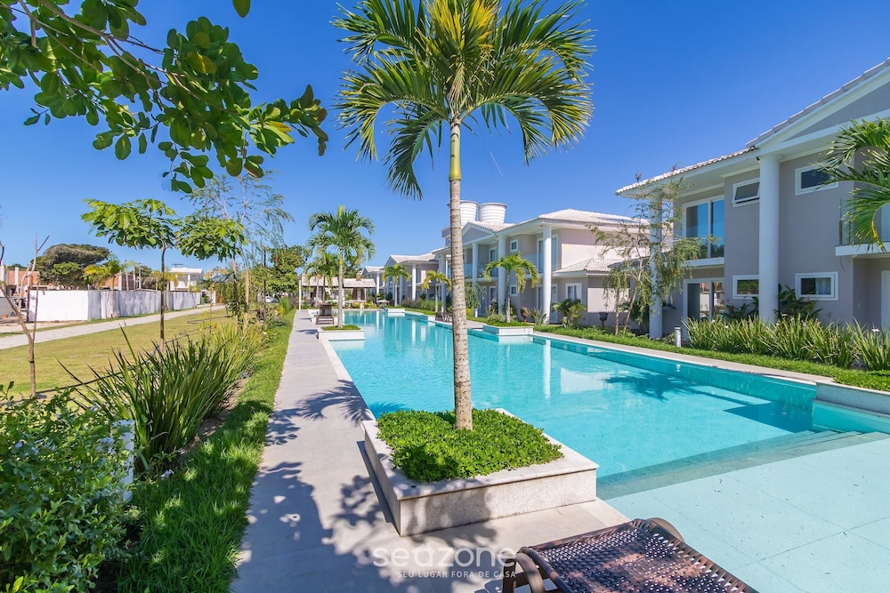 Houses in Condominium Near Pitinga Beach - MGI