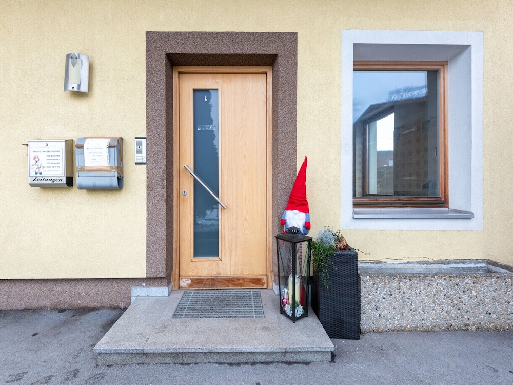 Apartment in Niedernsill Near Ski Slopes