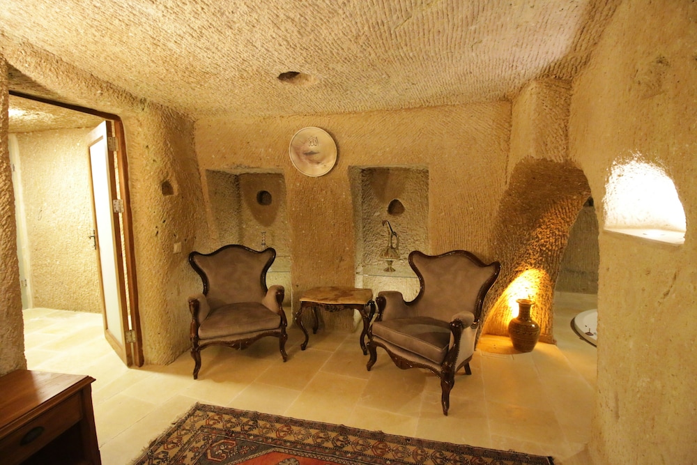 Georgios Cave Cappadocia