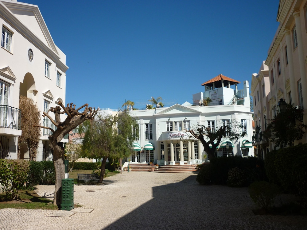 Old Village Apartamentos Ov International view 4