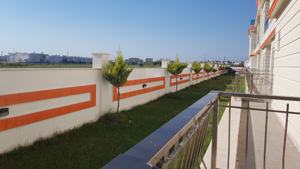 Esila Park Lara Kundu