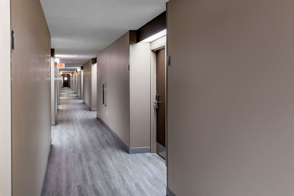 Fayetteville Vacations - Sleep Inn Fayetteville I-95 - Property Image 24