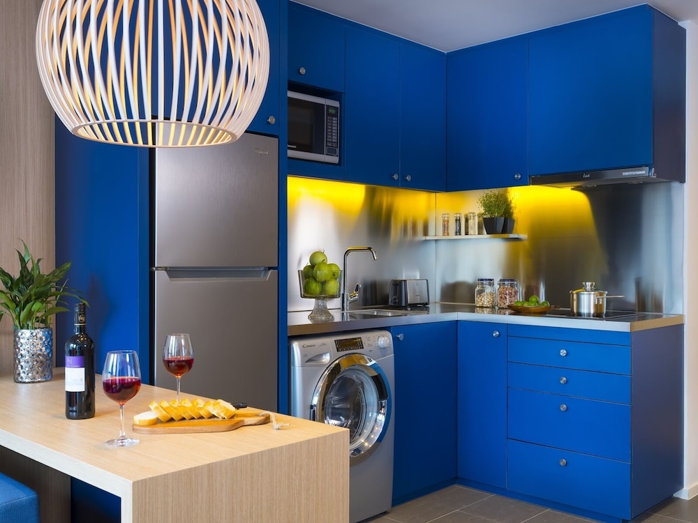 CHI Residences 138