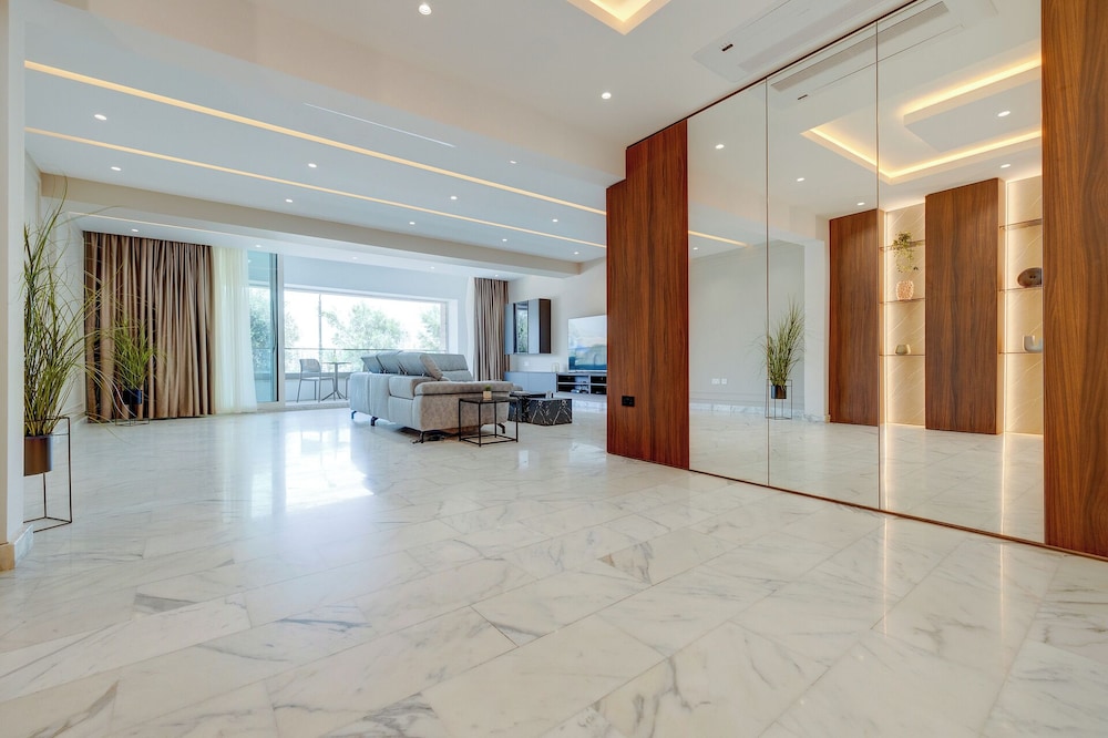 Premier Seafront Living: Ultra-luxury in Sliema