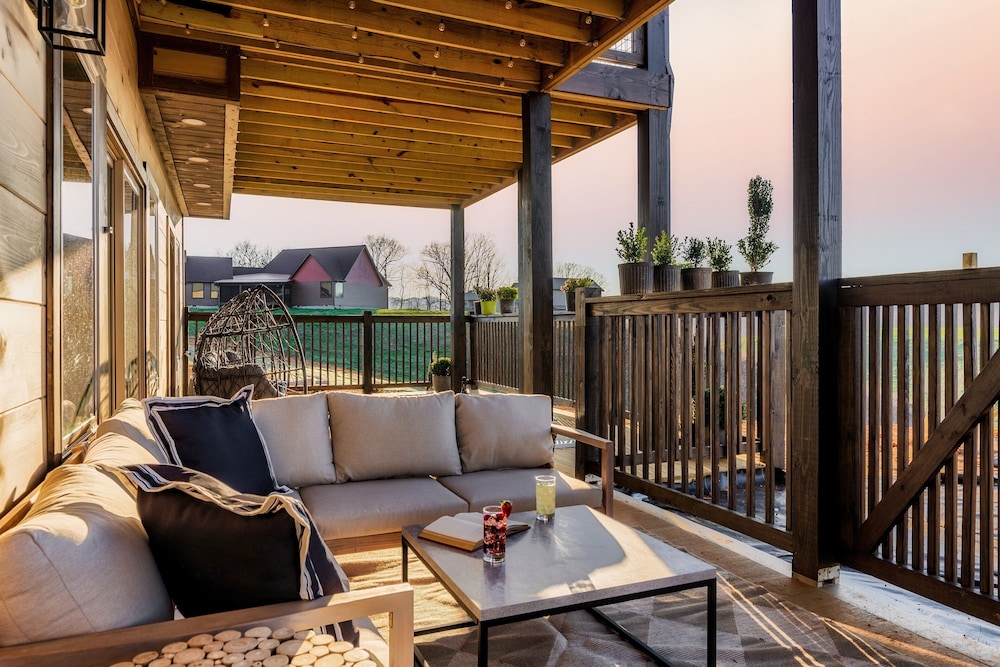 The Luxe 4 Bedroom Cabin