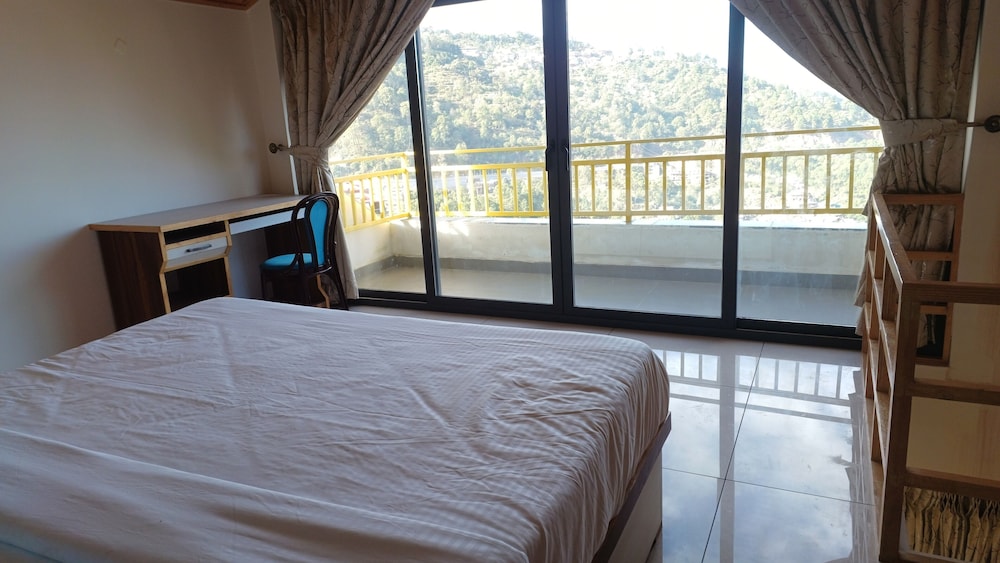 Hillshades Comfy Rooms