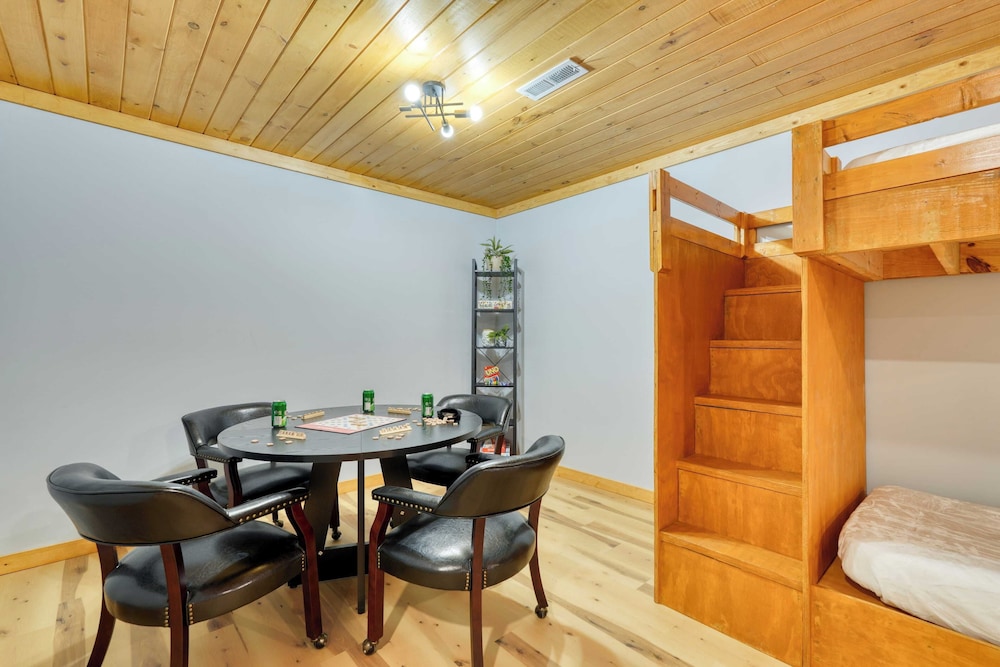Hot Tub, Game Room & Views Near Downtown Gatlinburg Perfect Too by Avantstay