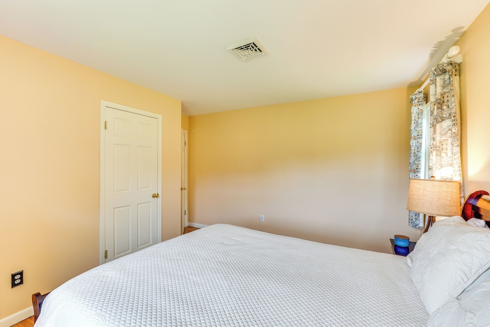 Hudson Valley Horse Farm Retreat in Salt Point - Property Image 25