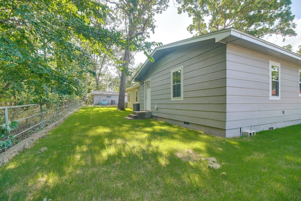 Walk to Marina & Lake: Family Retreat in Afton!