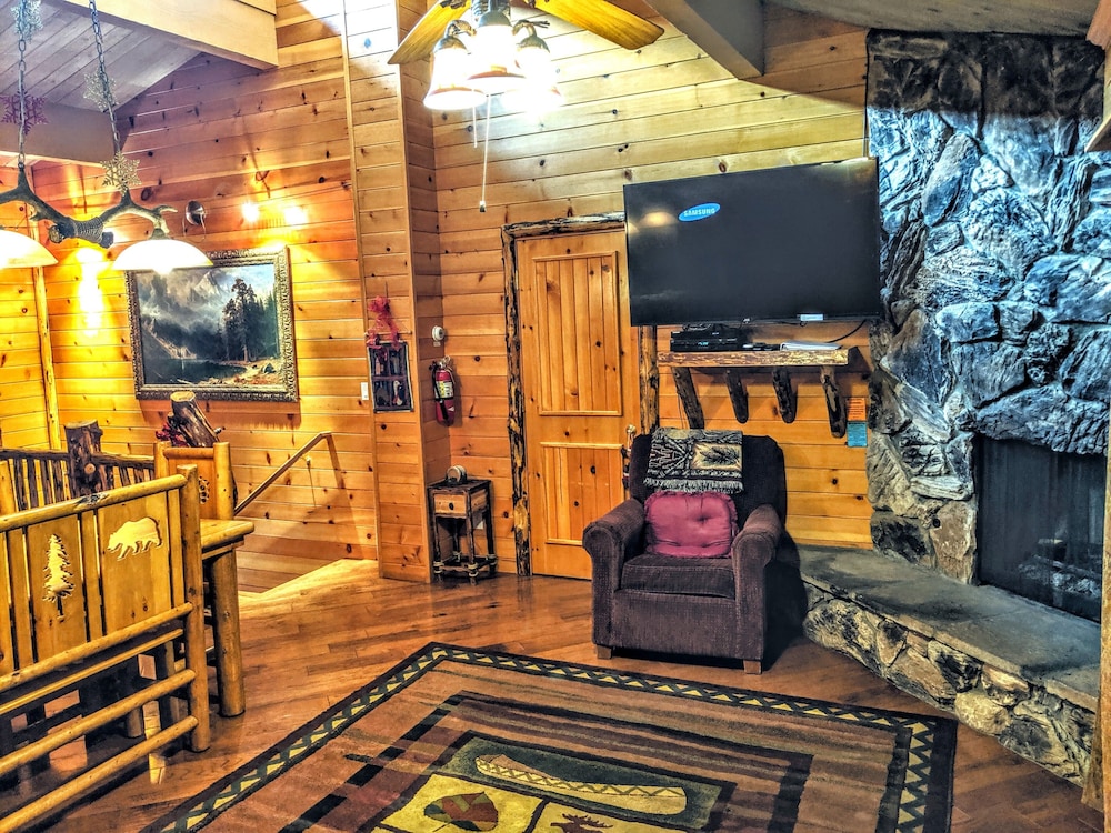 Snow Summit Townhouse Rentals & Sales