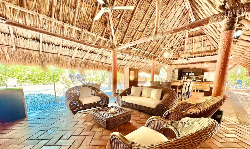 Mahanaim Beach House 20 min from CTG