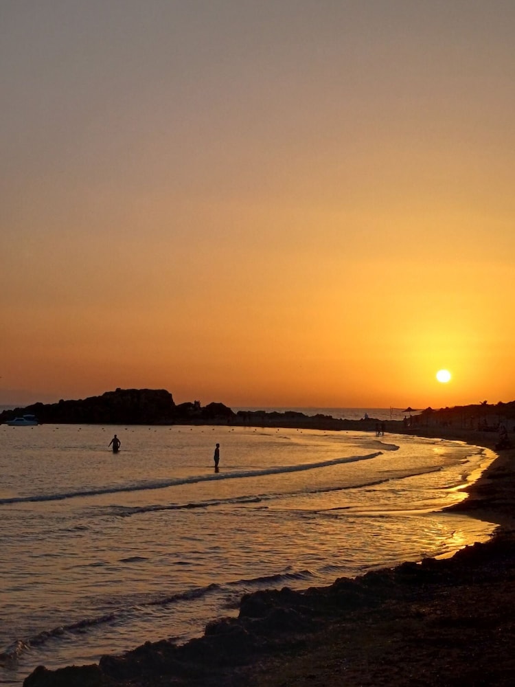 Casa di Bello - Your Beachside Haven view 3