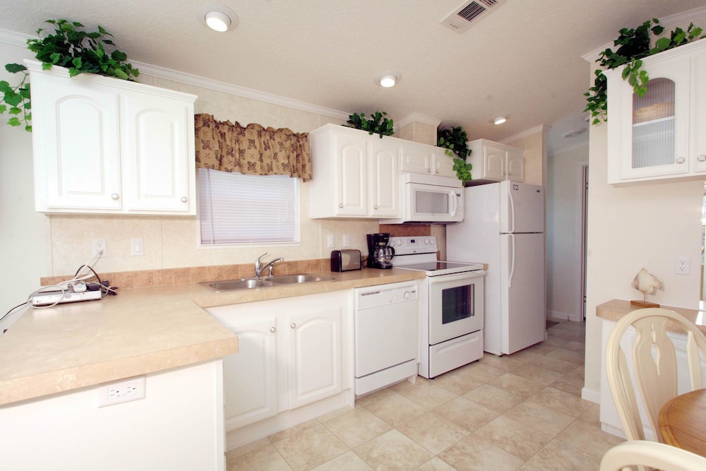 Fort Myers Vacations - Indian Creek RV Resort - Property Image 28