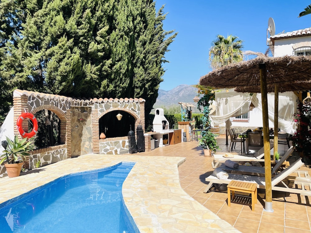 Villa Jina con Piscina by At Home Costa del Sol