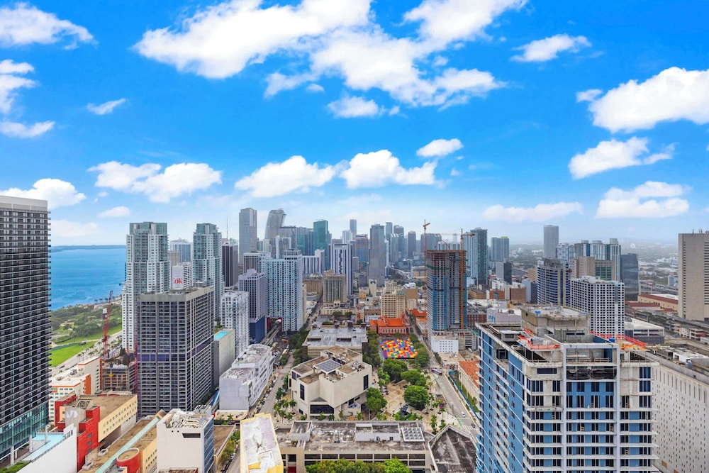 Luxury Condos in Downtown Miami