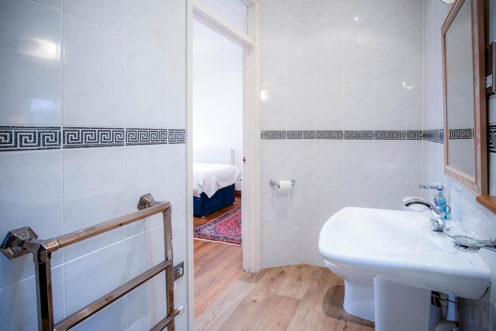 Marina House Annex - 1 Bedroom - Neyland
