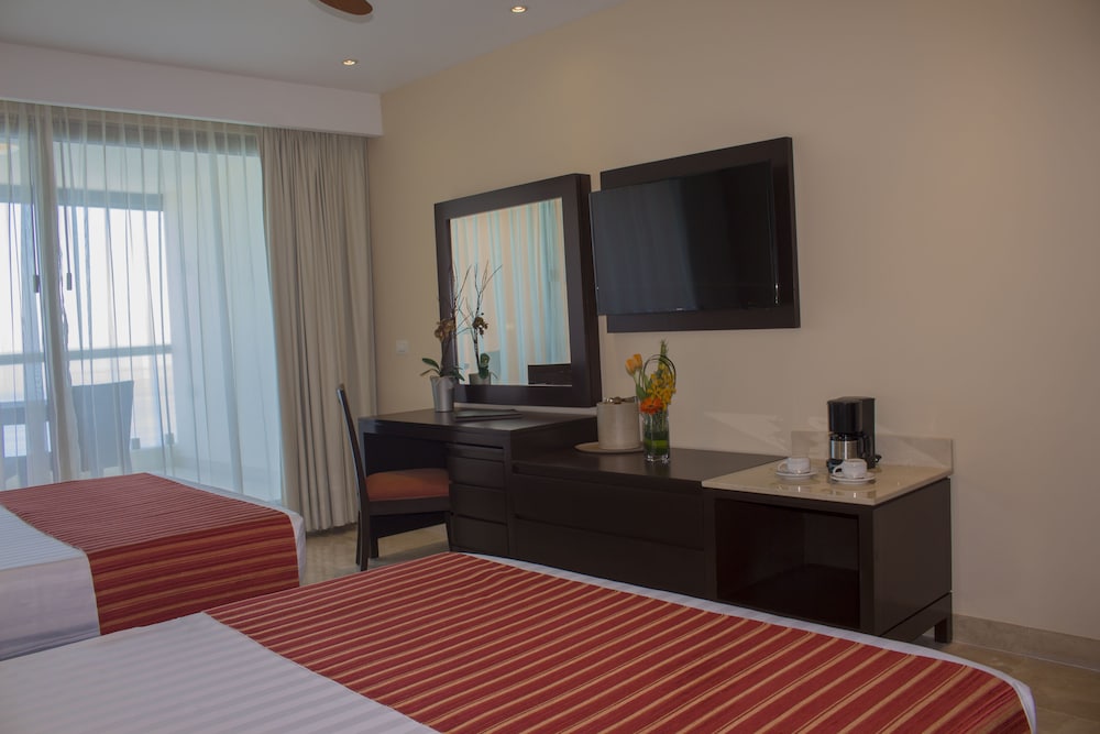 Puerto Vallarta Vacations - Sunset Plaza Beach Resort  Spa Pto Vallarta All Inclusive - Property Image 40